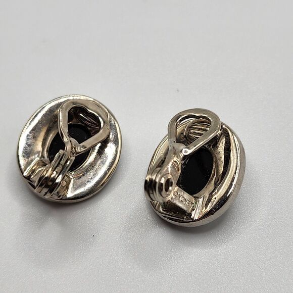 Vtg Monet Faceted Black Rhinestone Silver Tone Faux Diamond Halo Clip Earrings - Picture 5 of 6